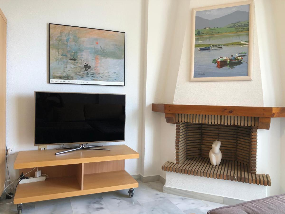 El Cortijuelo. Magnificent Triplex Terraced House With Rooftop Of 18M2, Overlooking The Sea. Parking Torremolinos Bagian luar foto