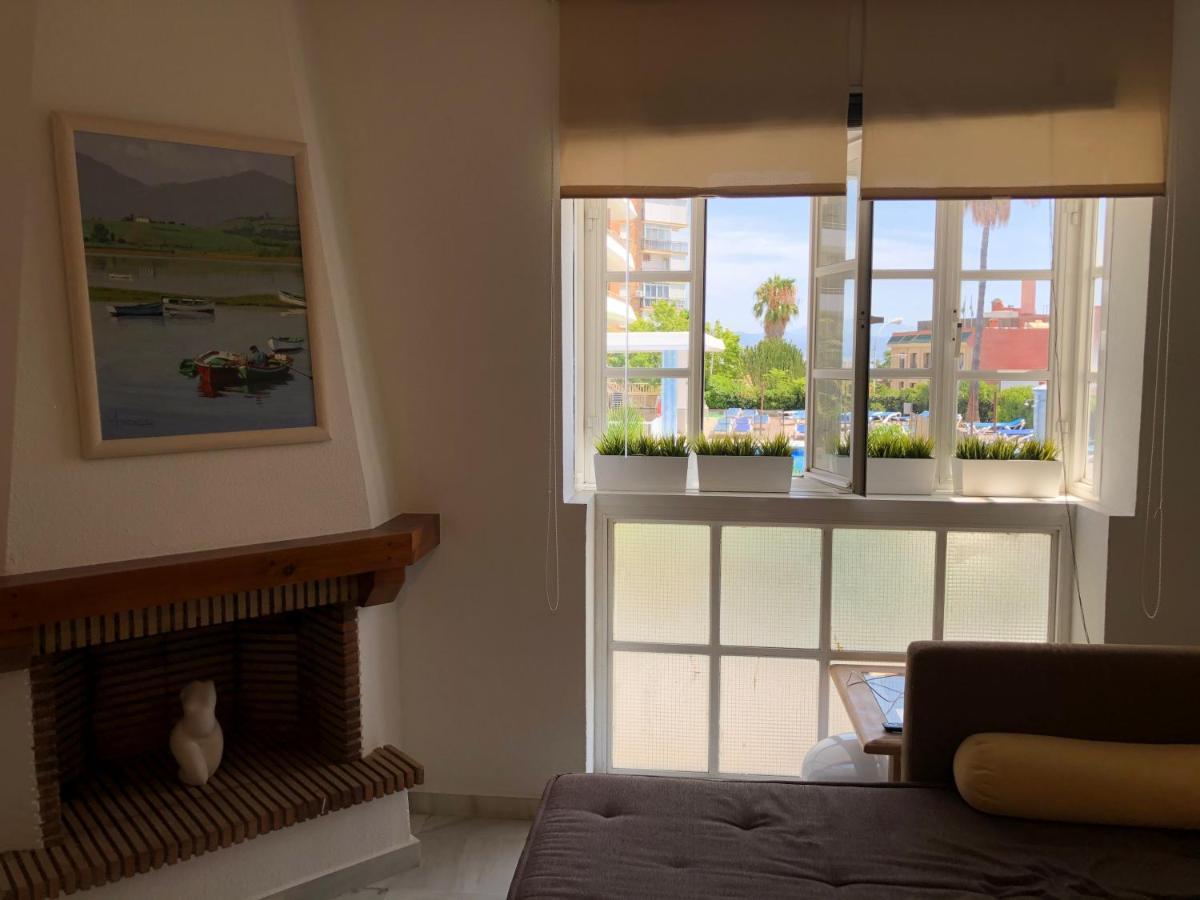 El Cortijuelo. Magnificent Triplex Terraced House With Rooftop Of 18M2, Overlooking The Sea. Parking Torremolinos Bagian luar foto