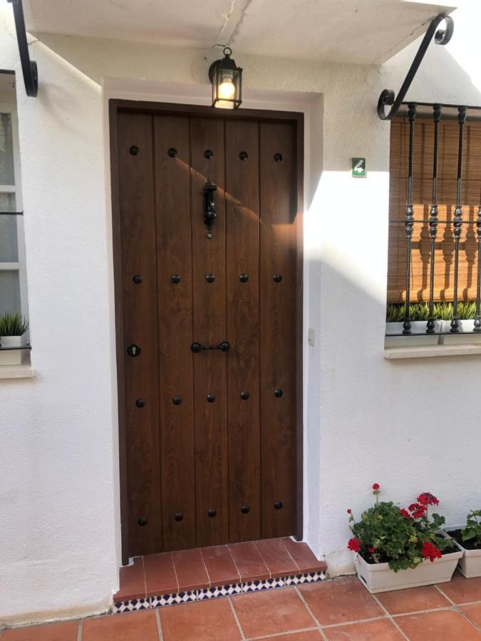El Cortijuelo. Magnificent Triplex Terraced House With Rooftop Of 18M2, Overlooking The Sea. Parking Torremolinos Bagian luar foto