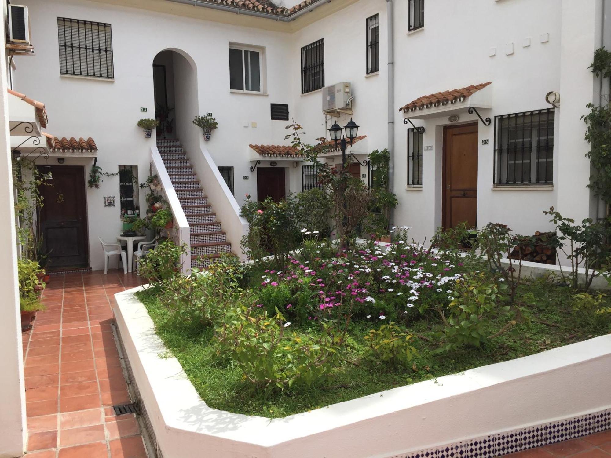 El Cortijuelo. Magnificent Triplex Terraced House With Rooftop Of 18M2, Overlooking The Sea. Parking Torremolinos Bagian luar foto