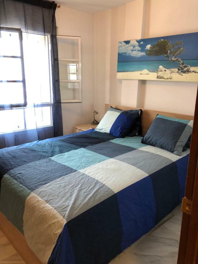El Cortijuelo. Magnificent Triplex Terraced House With Rooftop Of 18M2, Overlooking The Sea. Parking Torremolinos Bagian luar foto