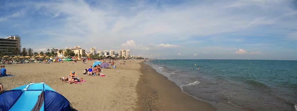 El Cortijuelo. Magnificent Triplex Terraced House With Rooftop Of 18M2, Overlooking The Sea. Parking Torremolinos Bagian luar foto