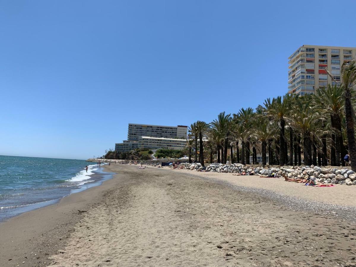 El Cortijuelo. Magnificent Triplex Terraced House With Rooftop Of 18M2, Overlooking The Sea. Parking Torremolinos Bagian luar foto